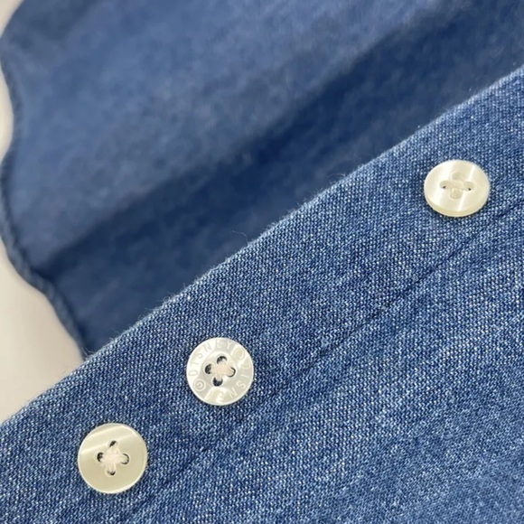 Disney Store Winnie The Pooh Tigger Piglet Eeyore Denim Button Up Shirt Top S - Picture 6 of 6